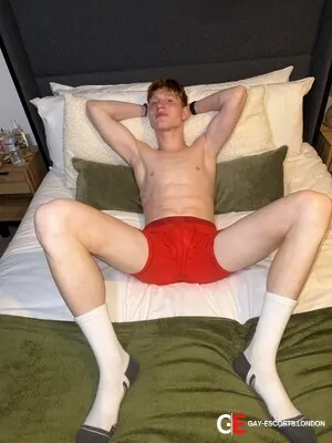 Gay Escort Gaby 22yr - 69