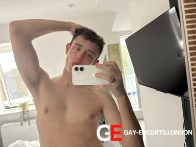 Gay Escort Joshua 20yr - role