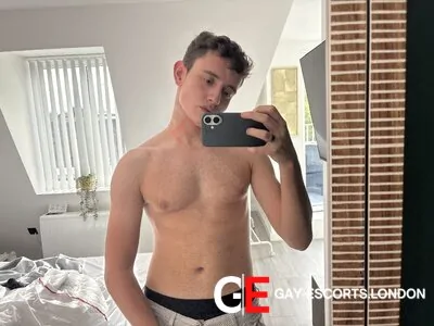 Gay Escort Joshua 20yr - role