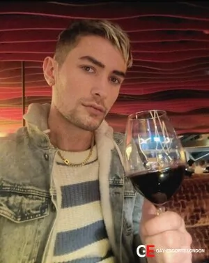 Gay Escort Jay 28yr - role