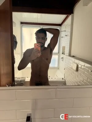 Gay Escort Caio 28yr - sucking