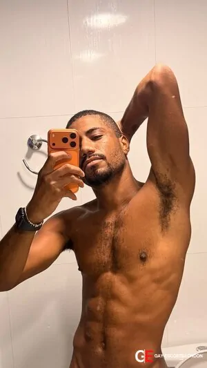 Gay Escort Caio 28yr - sucking