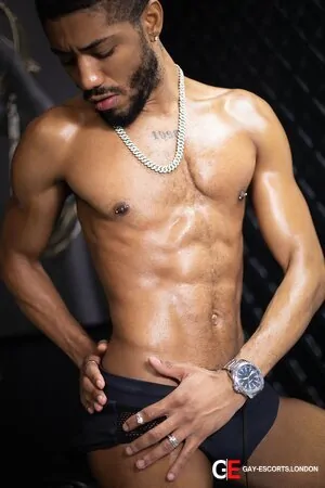 Gay Escort Caio 28yr - sucking
