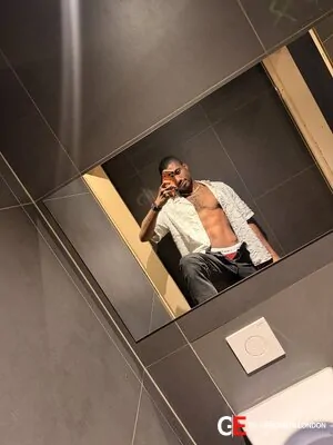 Gay Escort Caio 28yr - licking