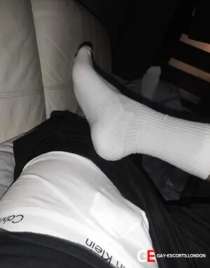 Bisexual Escort Tom 22yr - sucking