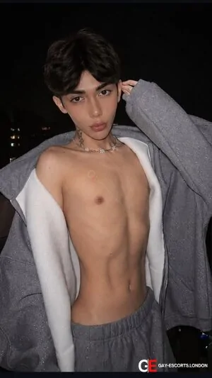 Gay Escort Suhel 22yr - always safe sex