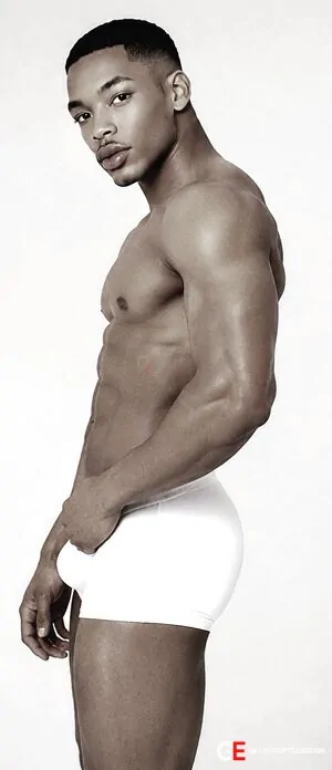 Gay Escort Josh 26yr - licking