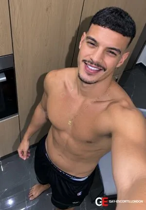 Bisexual Escort Welvis 28yr - role
