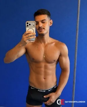 Bisexual Escort Welvis 28yr - role