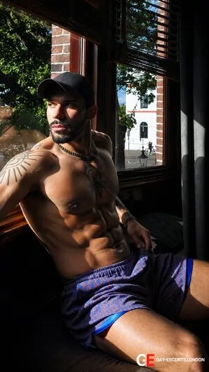 Bisexual Escort Rhafael 34yr - sucking
