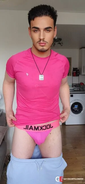 Gay Escort Adi 39yr - car dates