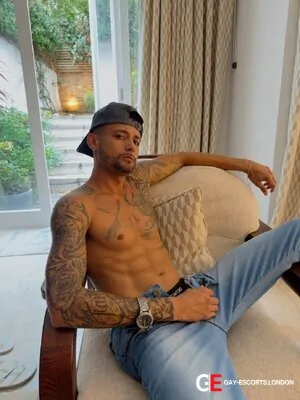 Bisexual Escort 🇧🇷 Xxl Matheus 🇧🇷 28yr - licking